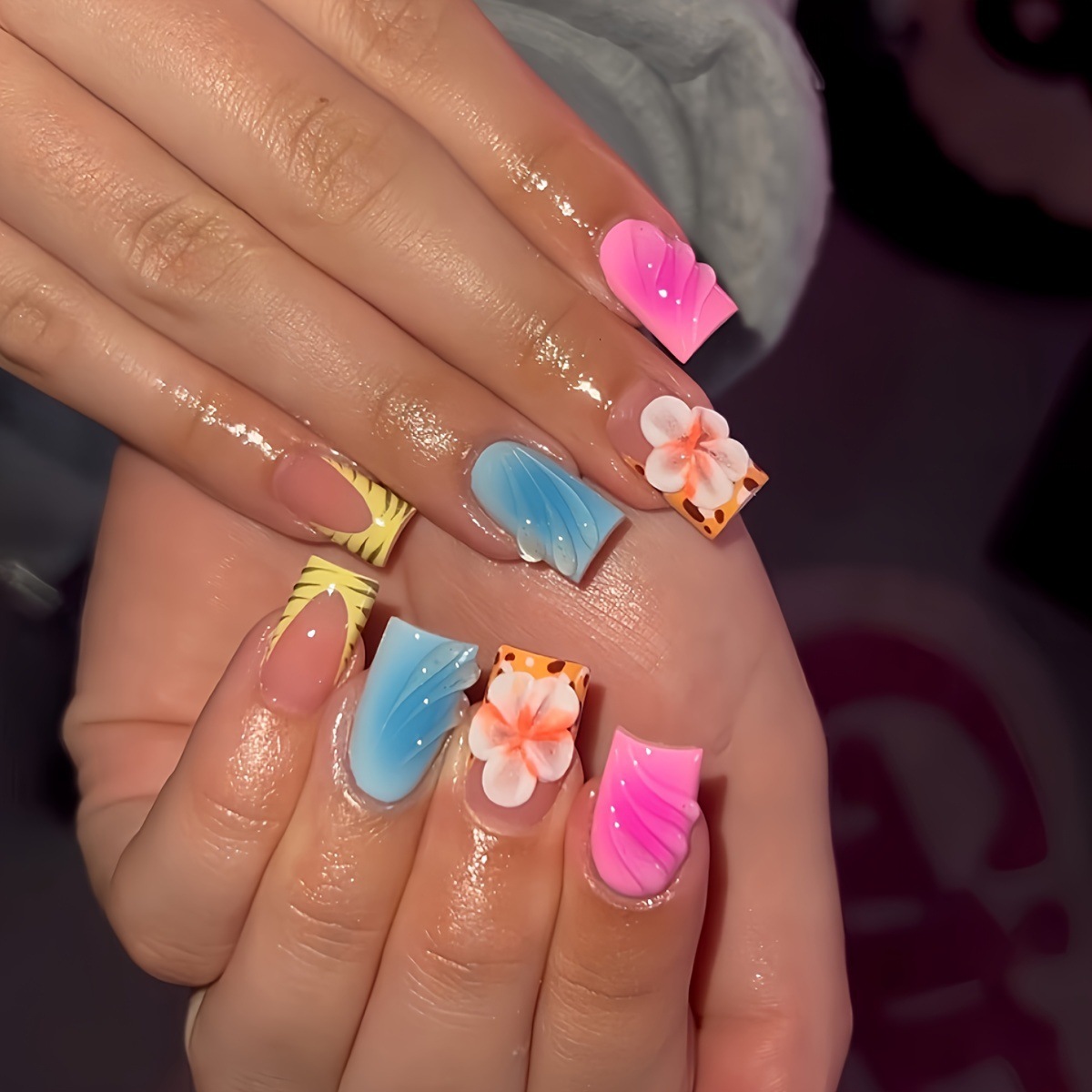 Pressed Flower Art - 24 Stück kurze künstliche Nägel mit